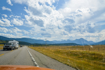 秋のカナディアンロッキー　カナナスキス・トレイル（カナナスキス・カントリーへの道）（カナダ・アルバータ州）