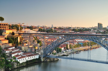Fototapeta na wymiar Porto, vue sur le Douro