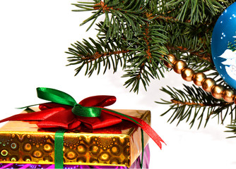 Fluffy Christmas tree with beads edge of Christmas ball and gift box