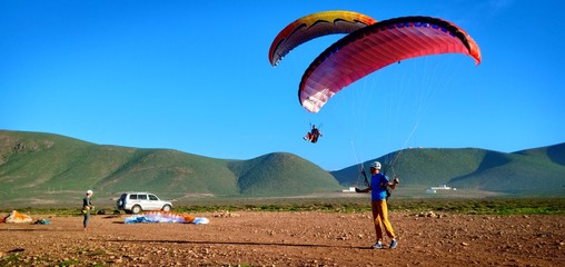Parapente Legzira au Maroc