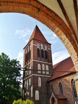 Blick vom Rathaus auf Kirche in Paslek