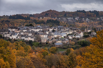 Fototapeta premium Donzenac (Corrèze, France) - Vue automnale