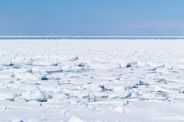 知床の流氷 © miya227