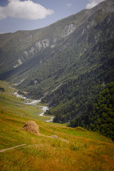 Fototapeta na wymiar Georgian Mountains landscape on the way from Mestia to Ushguli.