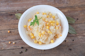 Sauerkraut mit Erbsen