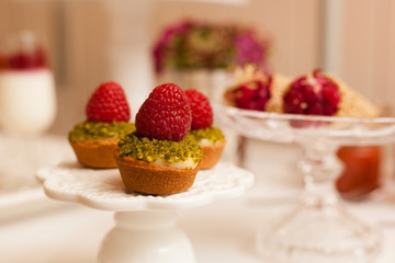 Delicious tartlets filled with fruits