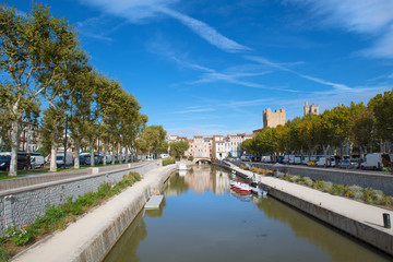 Fototapeta na wymiar Narbonne city