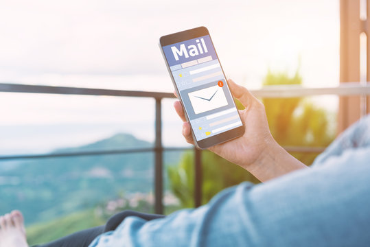 New email notification on mobile phone