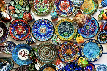 Zelfklevend Fotobehang Midden-Oosten Turkse keramische platen op grote bazaar Istanbul