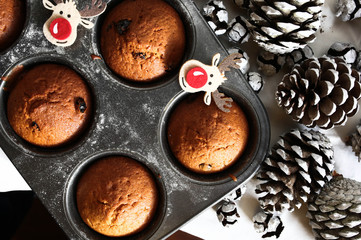 chrismas decoration and christmas bake, I wish you a merry christmas and a Happy New Year, holidays are coming, christmas puncakes, natal e bolos - queques 