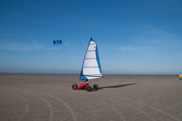Fototapeta premium Strandsegeln, Strand segeln, nordsee borkum