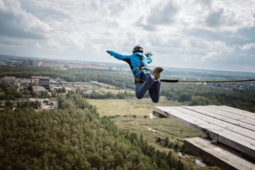 Gardinen rope-jumping is an extreme sport for everyone © kulikov922