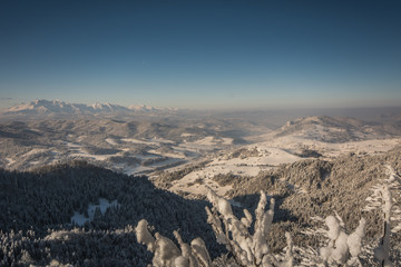 Zima w Pieninach,widok z Wysokiej na Tatry.