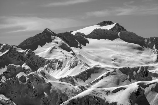 Fototapeta Die Hochalmspitze oder Tauernkönigin in schwarz weiß
