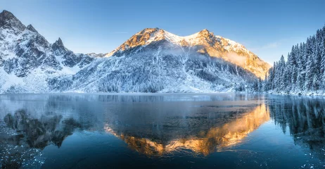 Photo sur Plexiglas Tatras Winter mountain landscape