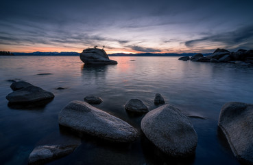 Fototapeta na wymiar Sunset in Lake Tahoe