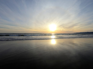 Fototapeta na wymiar Sonnenutergang am Pazifik in Kalifornien