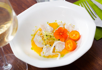 Ceviche with codfish, avocado sauce