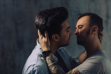 Handsome stud covers babe with jizz in mmf Body to body outdoor on a lake