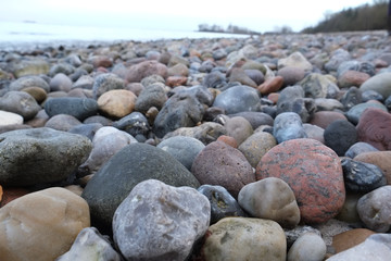 Steiniger Küstenstreifen