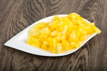 Canned pineapple