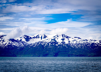 Fototapeta na wymiar Snow mountains in Iceland