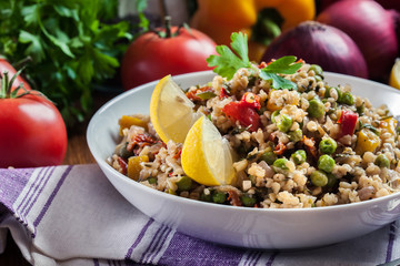 Bulgur salad with vegetables