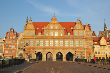 Obraz premium Green Gate seen from Green Bridge on Old Town of Gdansk, Poland.