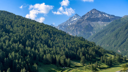 Fototapeta na wymiar Mountain landscape along the road to Sestriere