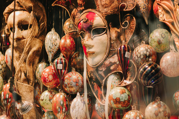 venetian carnival masks of venice