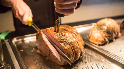 carving roast turkey