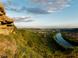 Abend Ÿber dem Naturschutzgebiet Grainberg-Kalbenstein bei Karlstadt, Landkreis Main-Spessart,...