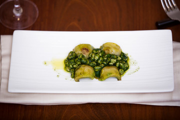 Broad Beans with Spinachs and Artichokes dressed with Olive Oil