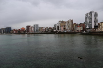 Gij&oacute;n