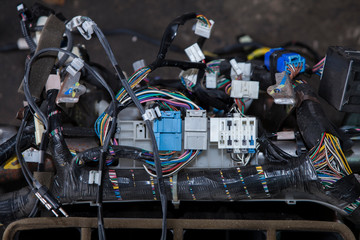 Repair the car wiring