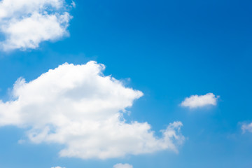 Obraz na płótnie Canvas Blue sky with fluffy of clouds