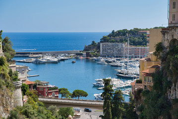Obraz premium MONACO, EUROPE - AUGUST 11, 2018: top view of the bay with the parking of yachts and boats