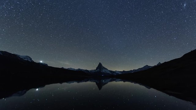 matterhorn mountain at night