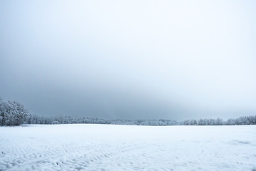 Weite Schneelandschaft
