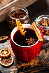 Mulled wine with spice and orange