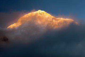 Papier Peint photo autocollant Makalu Mount Makalu with clouds, evening view, Nepal Himalayas