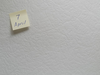 April 7, calendar date sticky note
