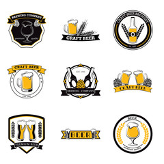 Naklejka premium Set of labels filled with beer mugs, bottles of craft beer, beer barrels and the ingredient malt.