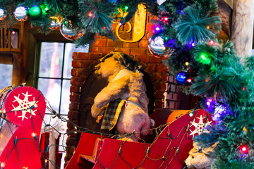 Fototapeta na wymiar Christmas coming, toys, dwarfs, snow, snowman, Santa Claus, decoration, Christmas tree, bear, light, people