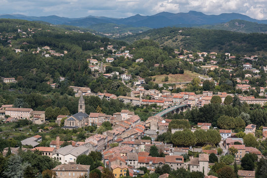 Vue a&eacute;rienne d'Aubenas