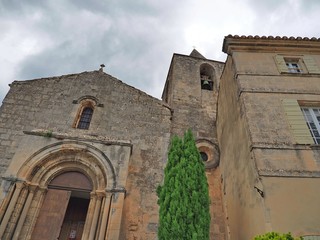 Fototapeta na wymiar Les Baux-de-Provence – südfranzösischer Ort in der Region Provence-Alpes-Côte d’Azur - High Dynamic Range Image 