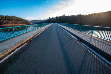 Klamer Brücke an der Versetalsperre im Sauerland, Deutschland