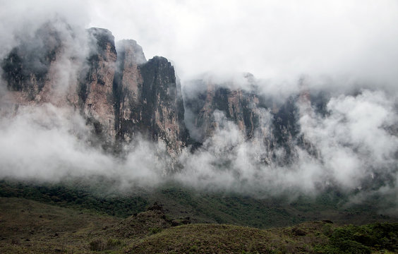 Roraima mountain through the clouds