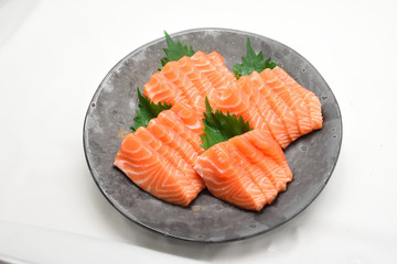 サーモン　刺身