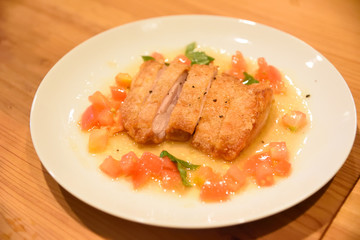 オレガノ　イタリアン　鶏肉　料理